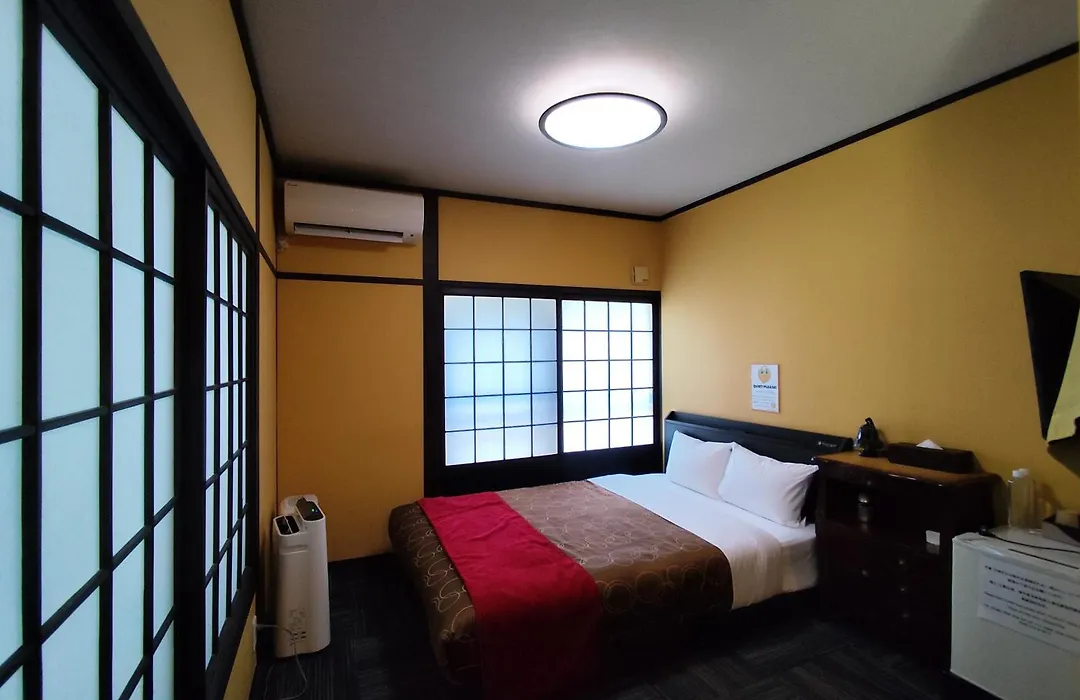 Yufuin Lamp No Yado-1