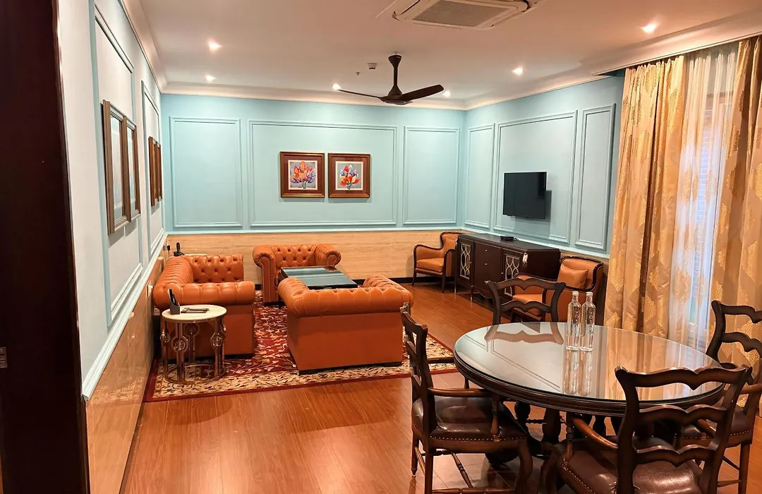 Mayfair Lake Resort-1
