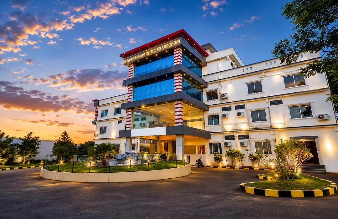 Hotel Grand Jp Inn-1