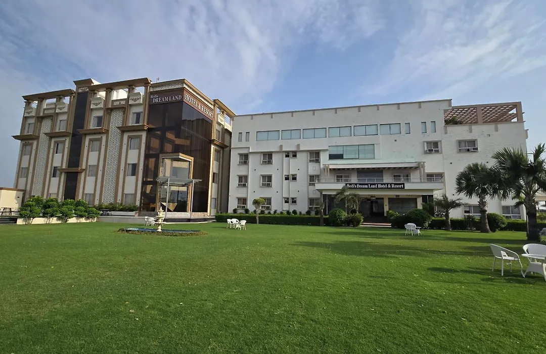 Bedi'S Dream Land Hotel & Resort-1