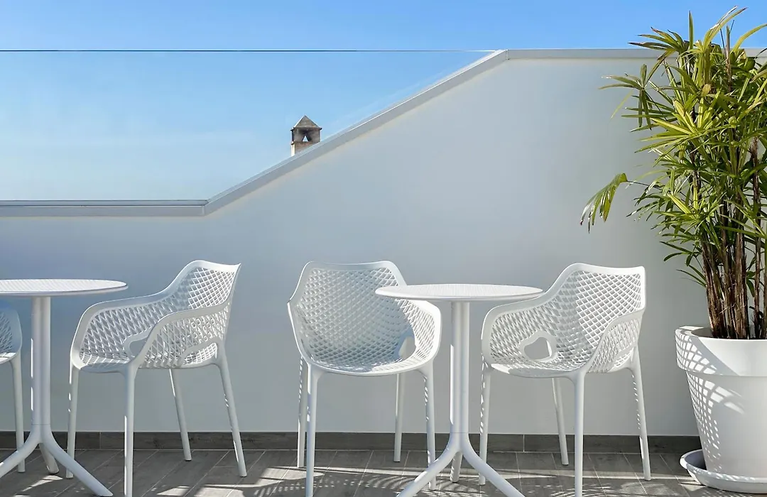Nerja Casual Rooms-1