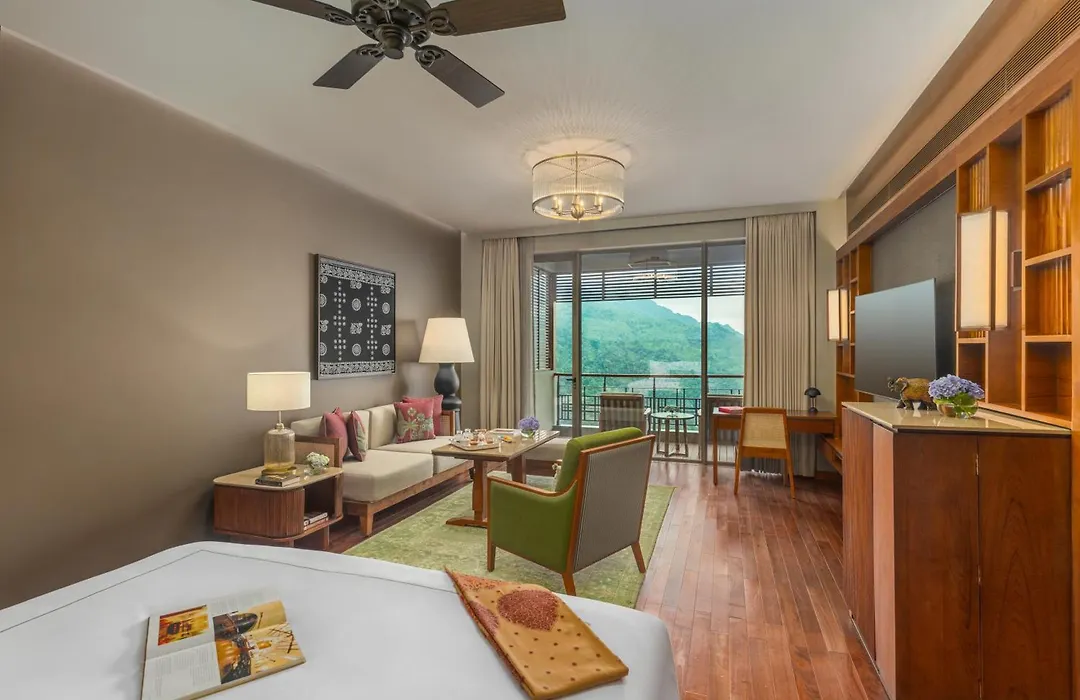 Taj Chia Kutir Resort & Spa Darjeeling-1