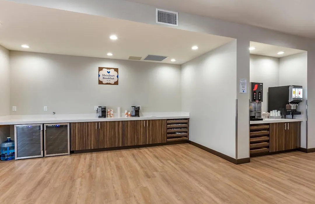 Mainstay Suites Carlsbad South-1