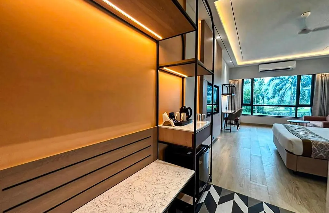 Hotel Grand Parivaar-1