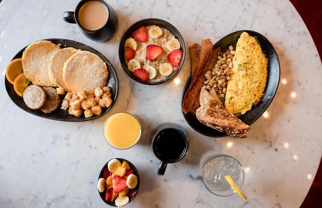 Cambria Hotel Boston Somerville-1