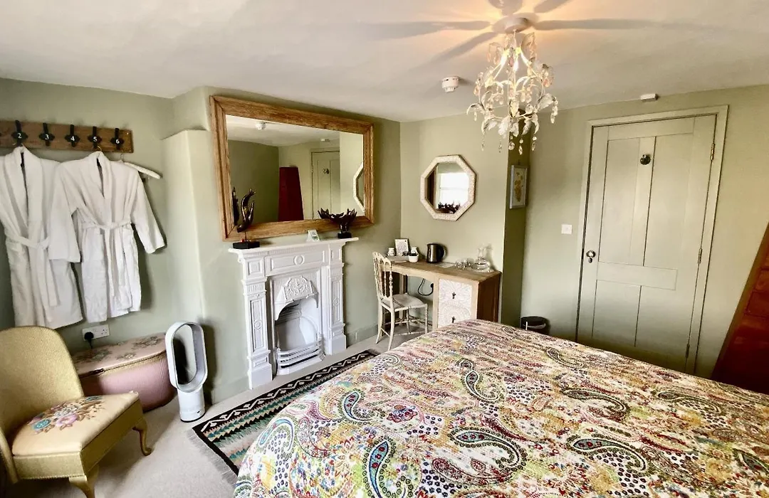 Market House 17Th Century Boutique B&B-1