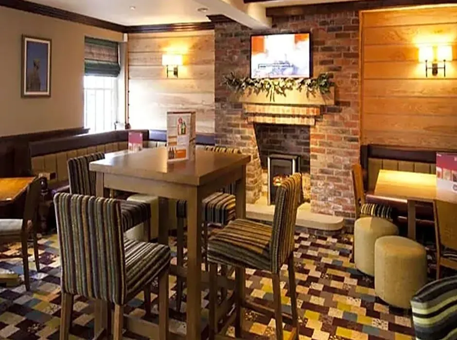 Premier Inn Northampton South - Wootton-1