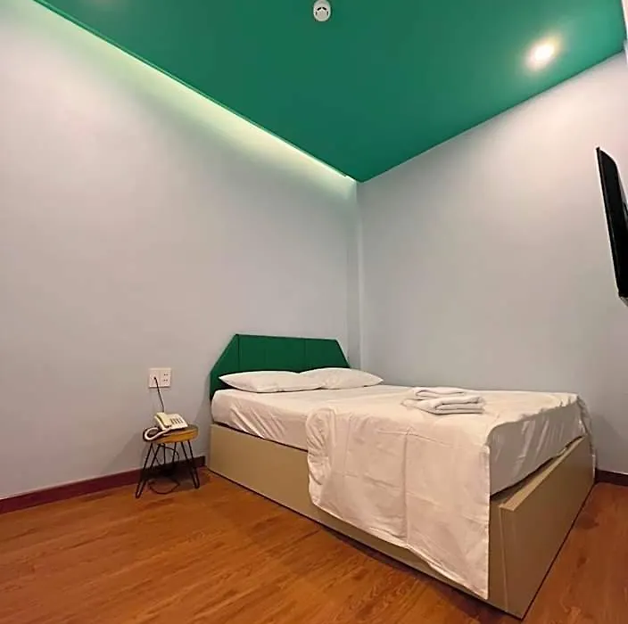 Kiss Hotel Rạch Bùng Binh Quận 3-1