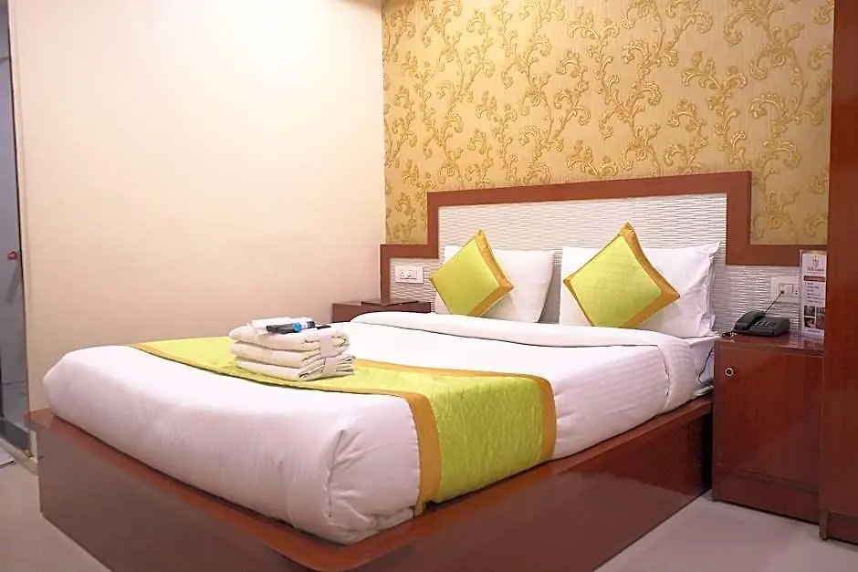 Hotel Ur Comforts-1