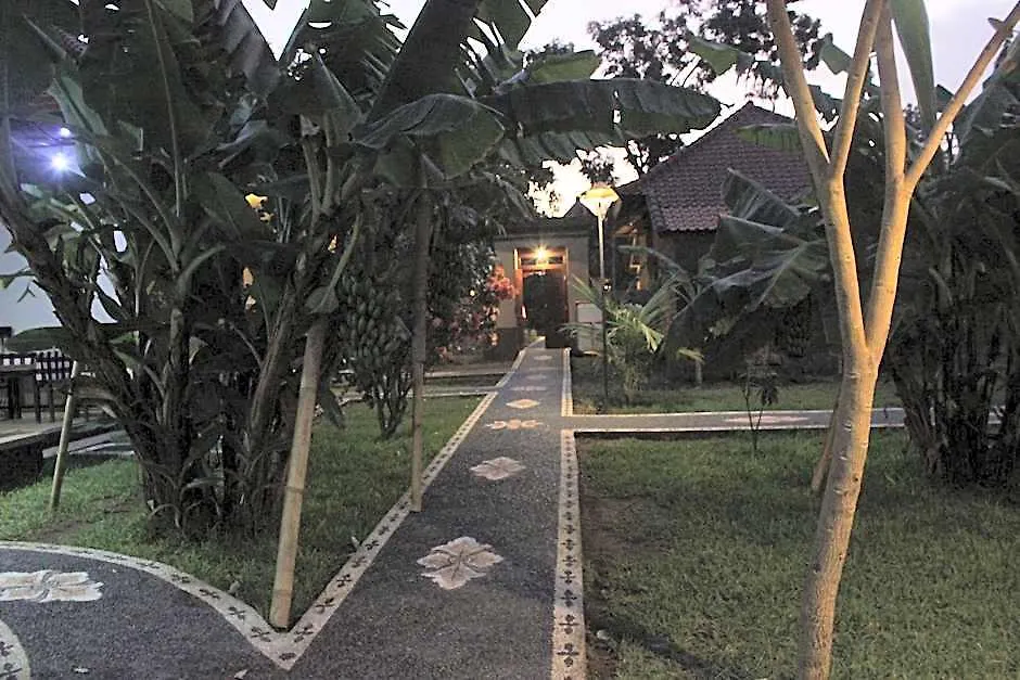 Kubu Padi Wooden House-1
