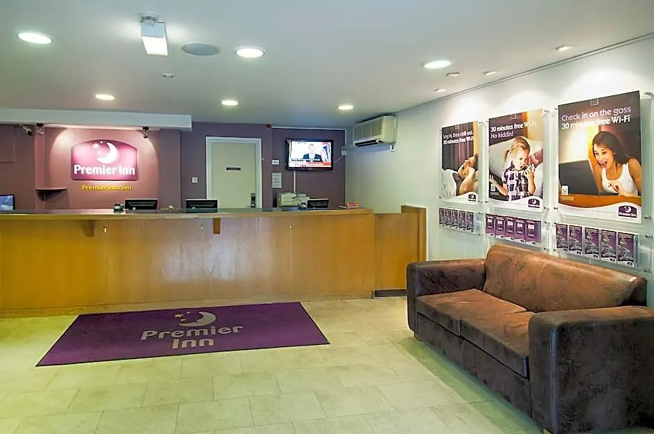 Premier Inn Leeds City Centre-1