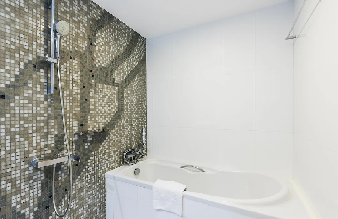 Maitria Hotel Sukhumvit 18 Bangkok - A Chatrium Collection-1