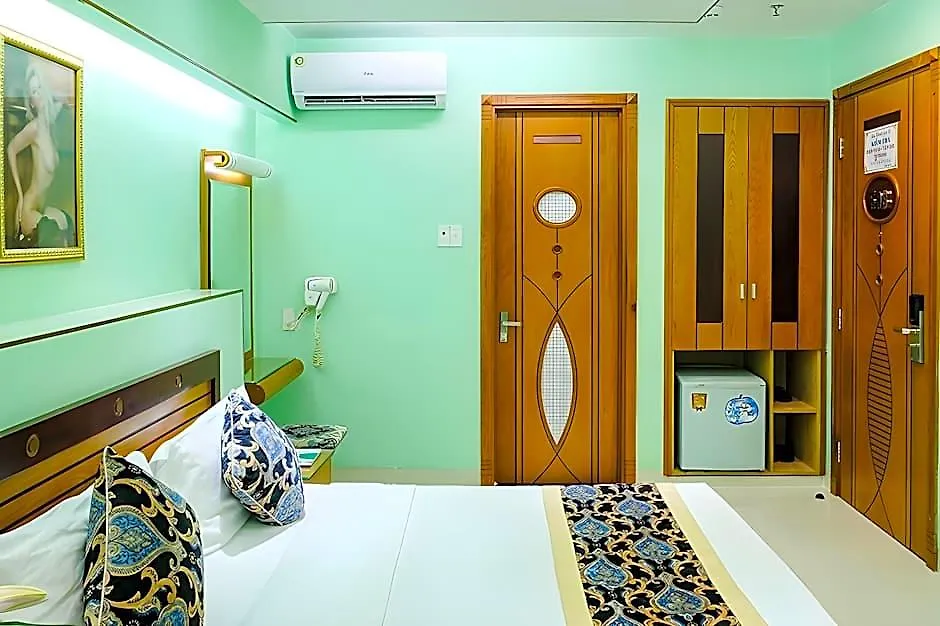 Ken I Hotel-1