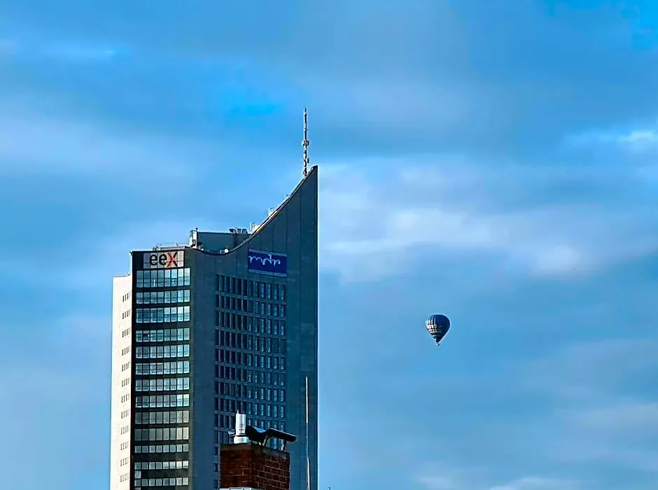 LUXUSAPPARTEMENT mitten in Leipzig Neueröffnung !-1