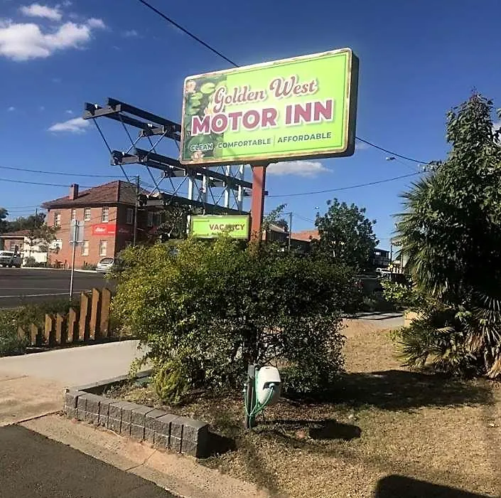Golden West Motor Inn-1