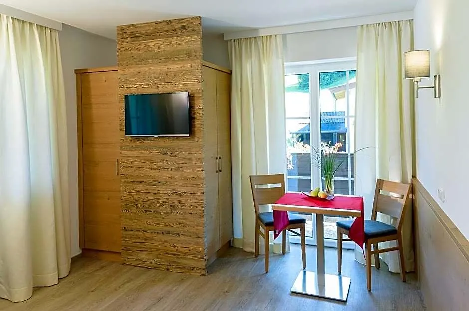 Hotel Garni Ingeborg-1
