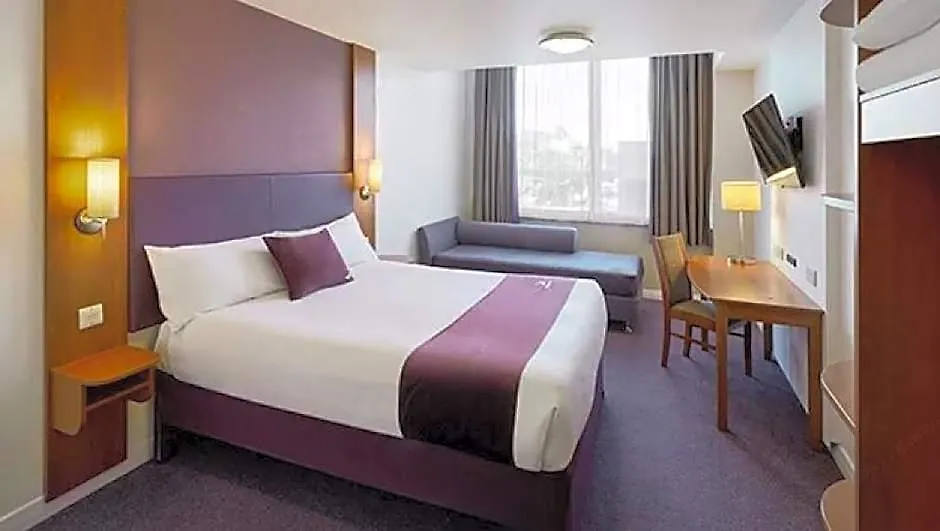 Premier Inn Belfast Titanic Quarter-1