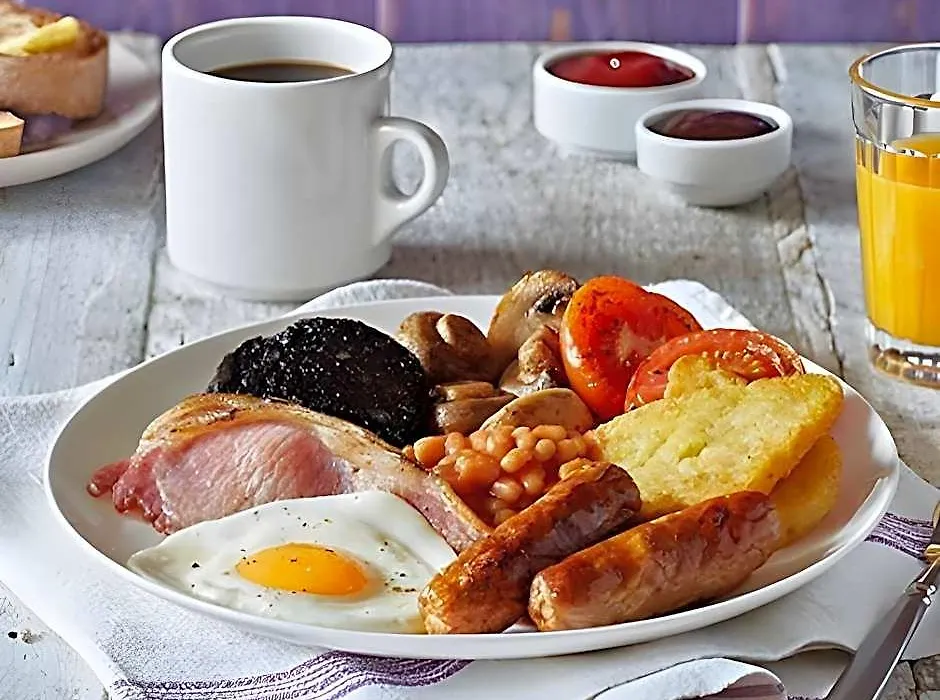 Premier Inn Belfast Titanic Quarter-1