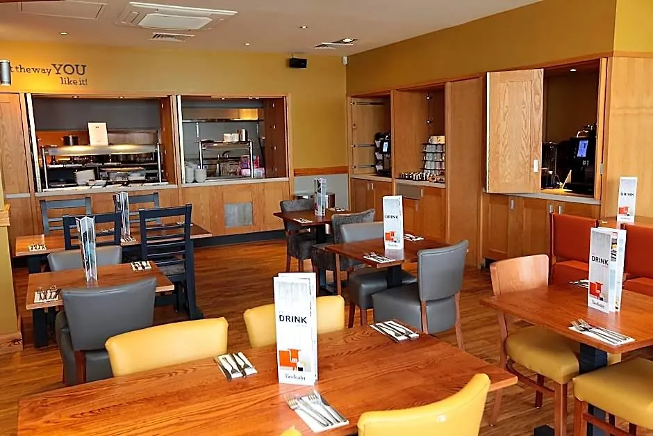 Premier Inn Torquay Seafront-1