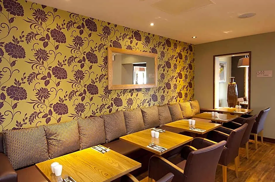 Premier Inn London Hanger Lane-1