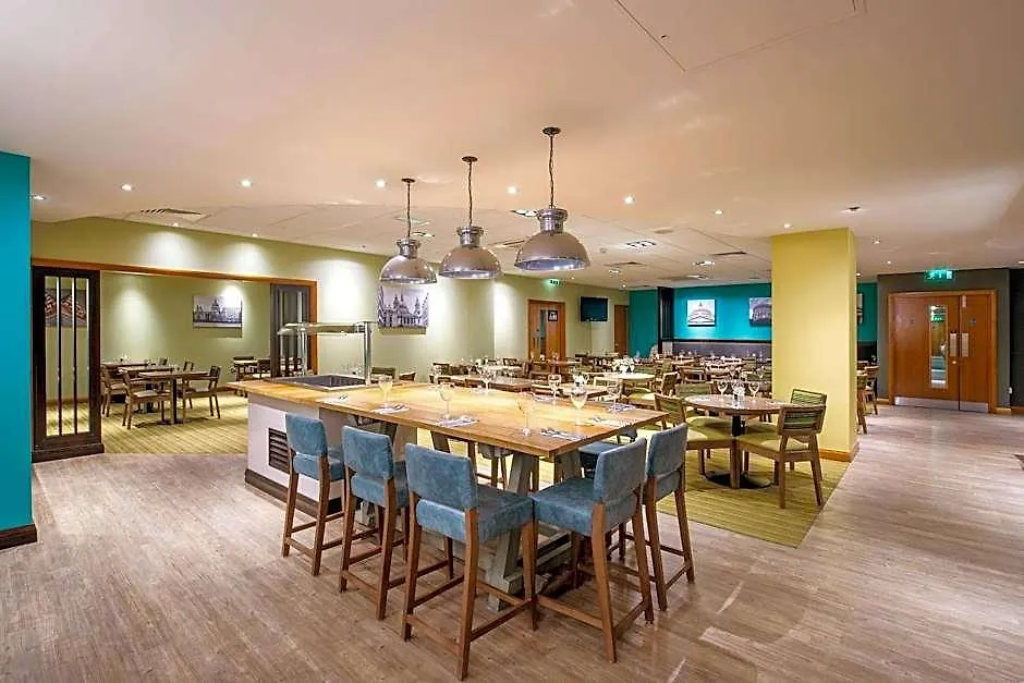 Premier Inn London City-1