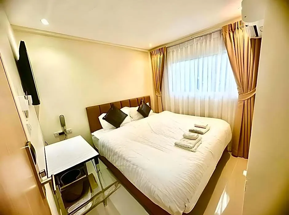 Abcyq Hotel-1