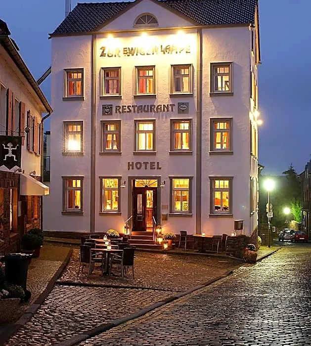 Zur Ewigen Lampe Romantisches Landhotel-1