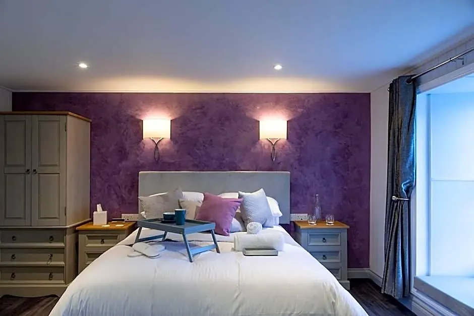 The Three Crowns B&B-1
