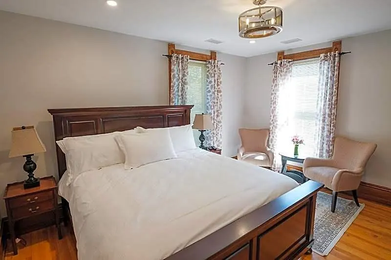The Victorian Luxury Suites-1