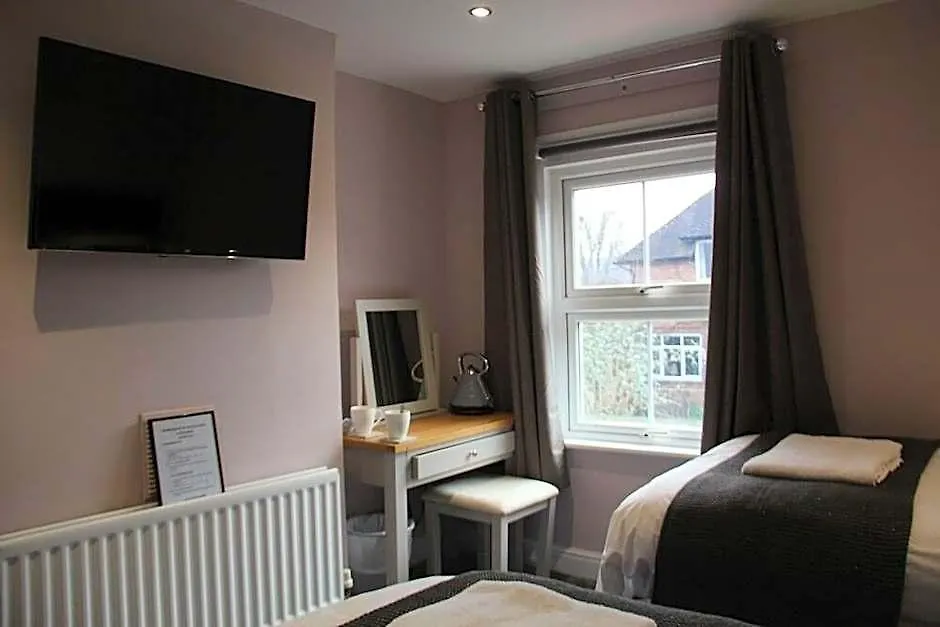 Prince Of Wales Marlow-1