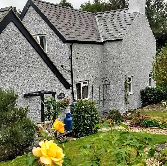 Pentre Isaf-1