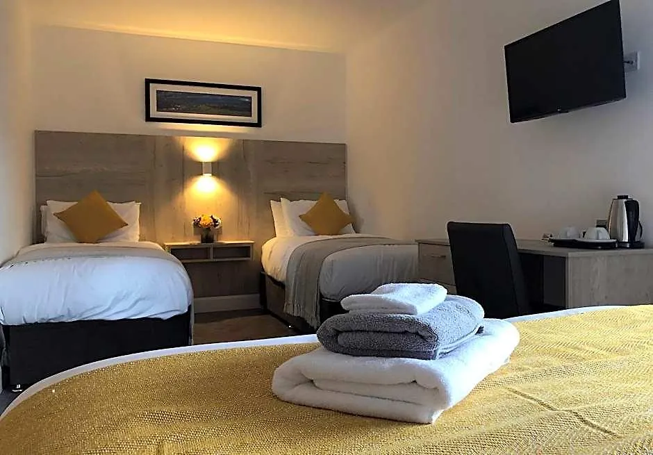 Mcnaughton Guestrooms-1