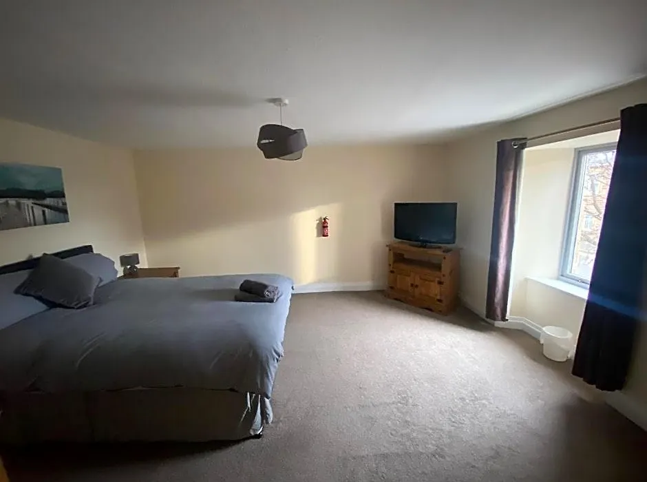 Little Ship Inn Rooms-1
