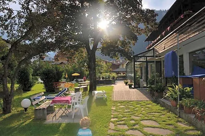 Hotel-Pension Strolz-1