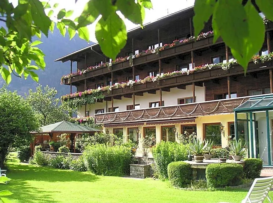 Hotel-Pension Strolz-1