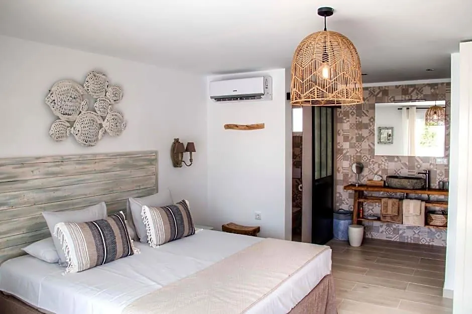Finca Pura, Clothing Optional Guestrooms-1