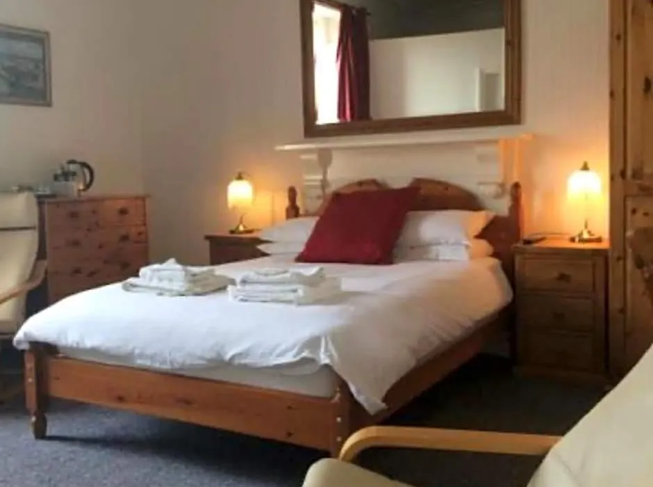 Cavell House Bed And Breakfast-1