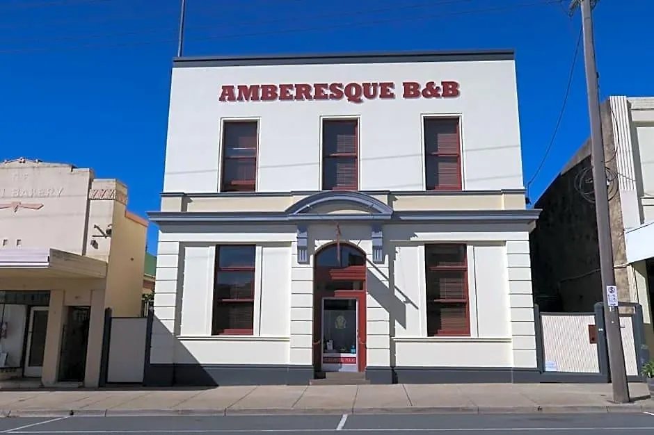 Amberesque B&B-1