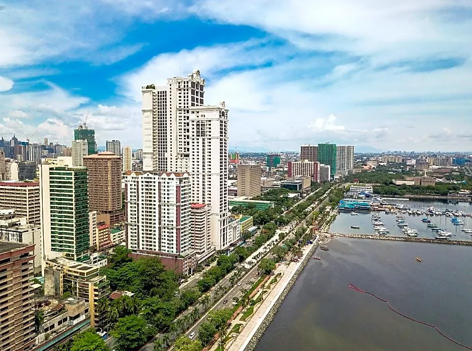 Filmore Suites Makati By Reddoorz-1