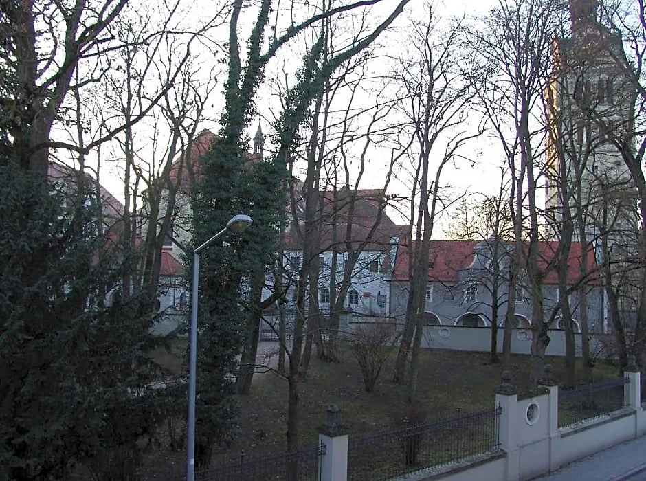 Castle Hotel-1