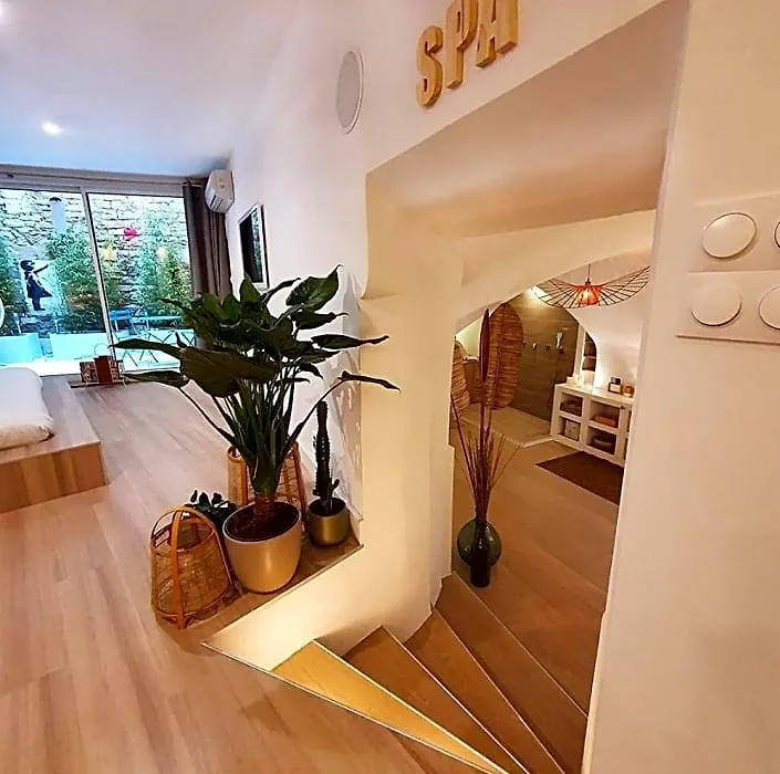Suite 6-1