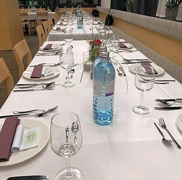 Der Löwen, Löwen Betriebs- und Management GmbH-1