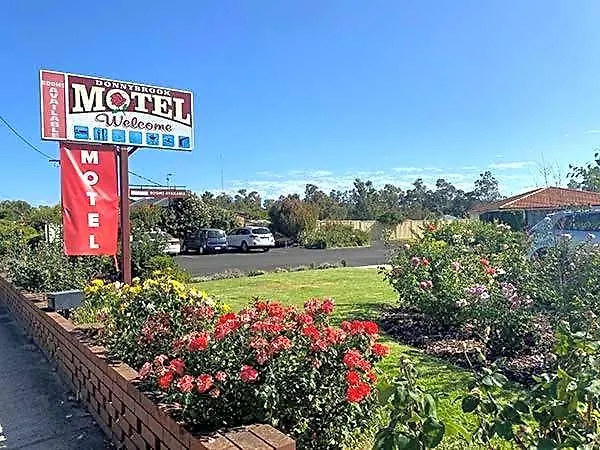 Donnybrook Motel-1