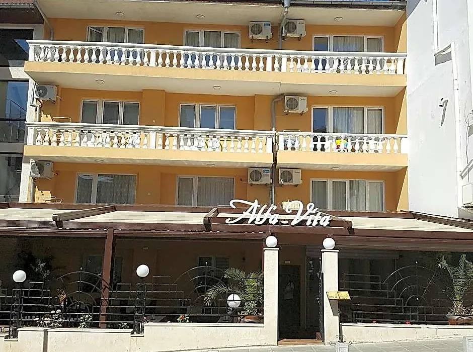 Family Hotel Alfa Vita-1