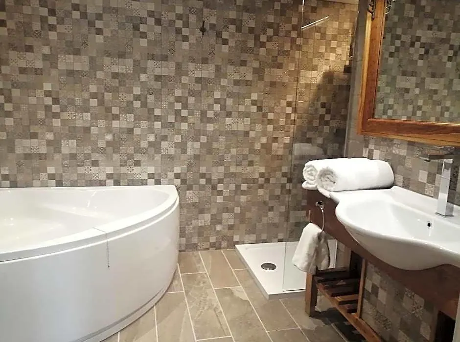 Three Rivers Hotel-1