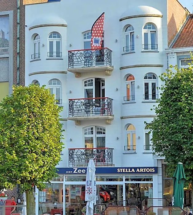 Hotel Aan Zee-1