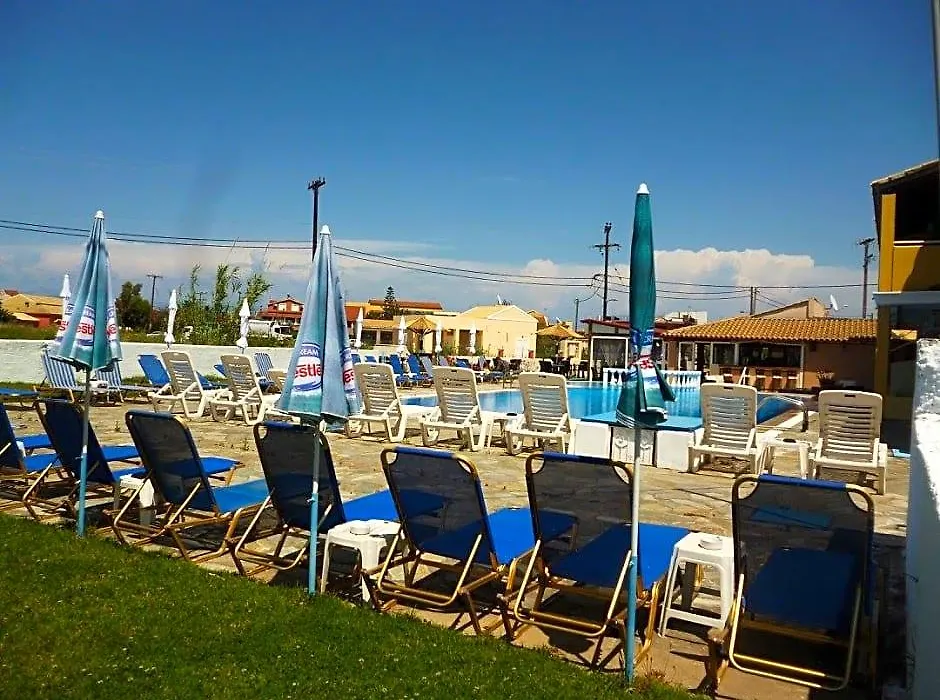 Alexis Pool Apartments-1