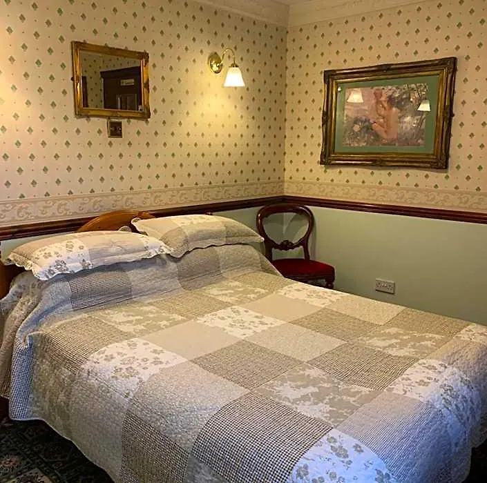 Lyndon House-1