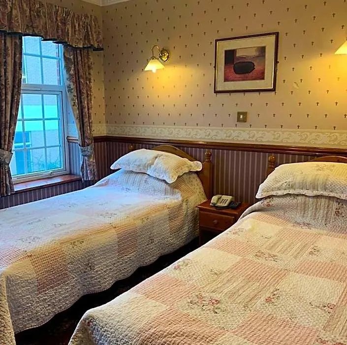 Lyndon House-1