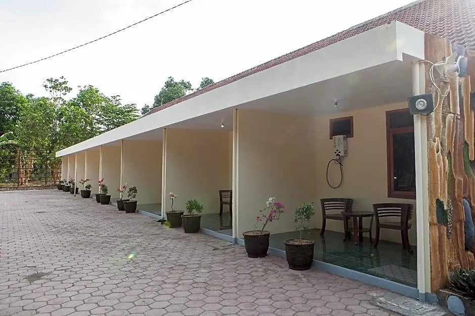 Reddoorz Near Baluran National Park-1